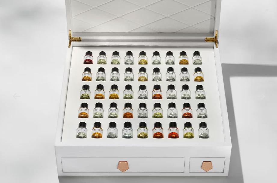 Louis Vuitton tiết lộ công thức nước hoa bí mật trong một chiếc hộp 
