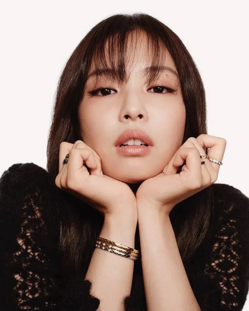 Đu trend cùng cùng thần tượng, người dân Hàn Quốc đổ xô đi mua chiếc nhẫn 4,3 triệu won giống Jennie 3