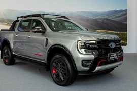Ford Việt Nam chốt giá bộ đôi Ranger Stormtrak và Everest Platinum, giá cao nhất 1,545 tỷ đồng