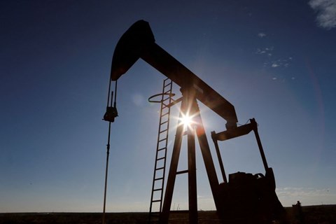 Giá dầu tiếp tục đi lên khi OPEC+ cân nhắc cắt giảm nguồn cung sâu hơn