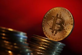 Giá Bitcoin 'nhảy múa' lên mốc cao kỷ lục mới