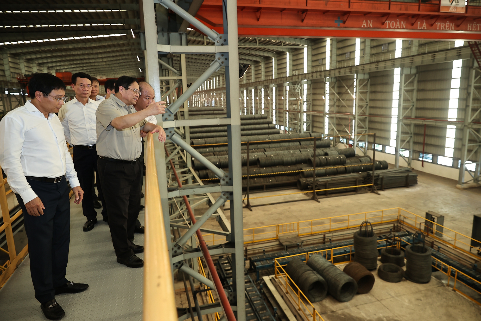 Thủ tướng kiểm tra thực tế nhà máy Lọc hóa dầu Nghi Sơn Thanh Hóa  9