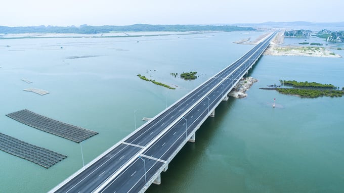 Cây cầu Việt Nam nằm trong top cầu dây văng có nhiều nhịp nhất thế giới, chi phí hơn 7.000 tỷ, chịu được động đất cấp 8 3
