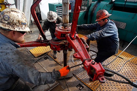 Giá xăng dầu hôm nay 7/12: Nhu cầu dầu của Trung Quốc giảm, OPEC+ đối mặt thêm bất đồng