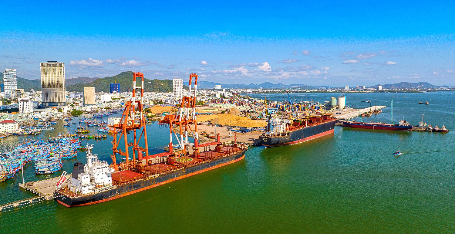 Ngay trước ngày chào sàn HoSE, Cảng Quy Nhơn QNP báo lãi năm 2023 tăng 154%