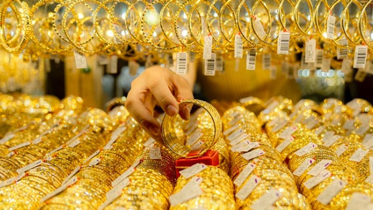 Khuyến nghị giải pháp phát triển thị trường vàng an toàn và bền vững