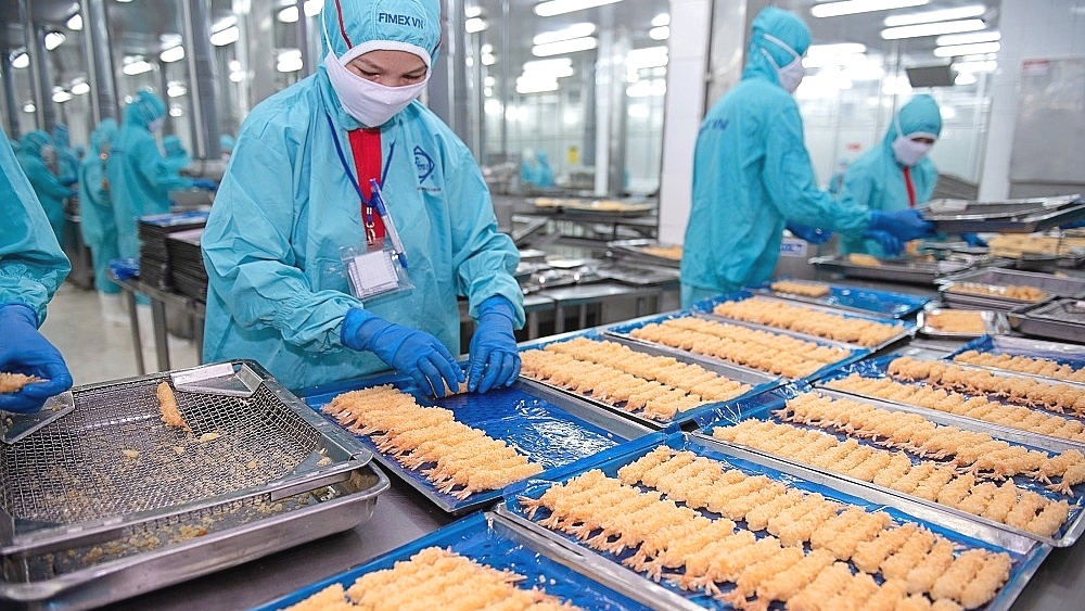 Nguồn cung toàn cầu suy giảm, xuất khẩu tôm Việt Nam có thể tăng 15% năm nay