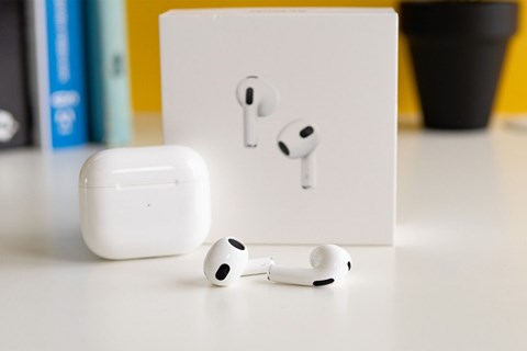 Tại sao tai nghe AirPods nhanh bị chai pin một bên? Bí quyết khắc phục hiệu quả