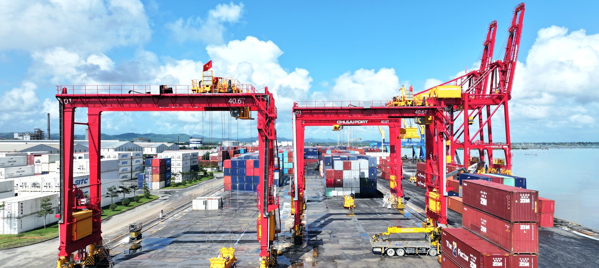 Cảng Chu Lai đưa vào khai thác hệ thống cẩu bán tự động eRTG