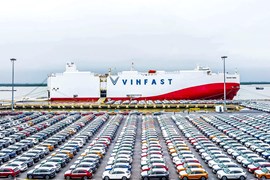 Tập đoàn Vingroup (VIC): Mục tiêu lãi ròng năm nay tăng 119%, mở 400 cửa hàng VinFast trên toàn cầu