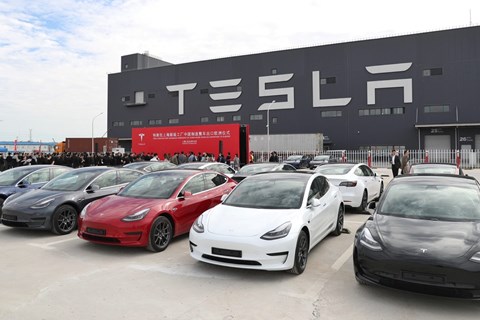 Xe điện Tesla đối mặt bài toán doanh số, khi kẻ dẫn đầu gặp khó