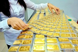 Ngân hàng Nhà nước đề nghị hỗ trợ thông quan lượng vàng nhập khẩu phục vụ đấu thầu