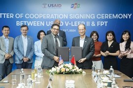 FPT hợp tác với USAID thúc đẩy năng lượng sạch