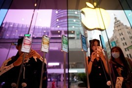 Apple đối mặt với sụt giảm doanh số, đặt cược vào công nghệ trí tuệ nhân tạo cho dòng Iphone mới