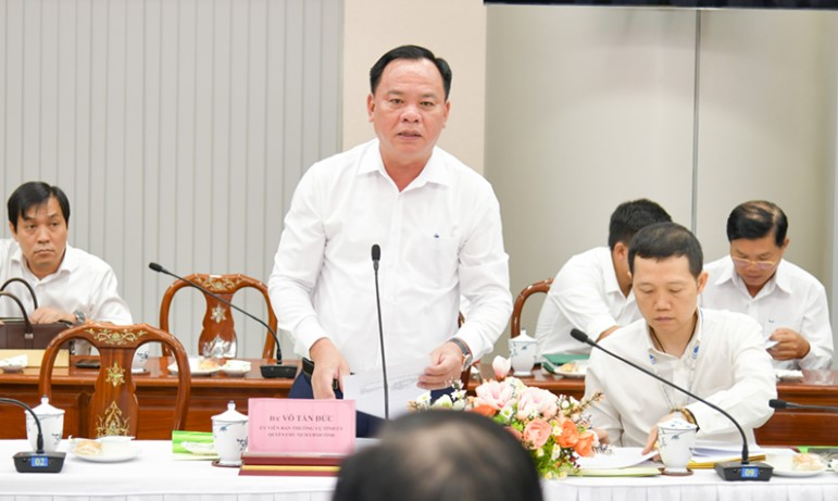 Quyền Chủ tịch UBND tỉnh Đồng Nai Võ Tấn Đức phát biểu tại buổi làm việc