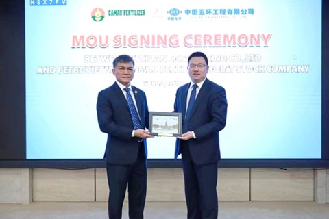 Đạm Cà Mau (DCM) hợp tác với doanh nghiệp hàng đầu Trung Quốc, nghiên cứu nâng công suất nhà máy