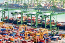 Tắc nghẽn cảng biển lan rộng tại châu Á, giá cước container dự kiến neo cao đến quý 3/2024
