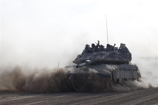 Xe quân sự Israel di chuyển gần biên giới với Dải Gaza