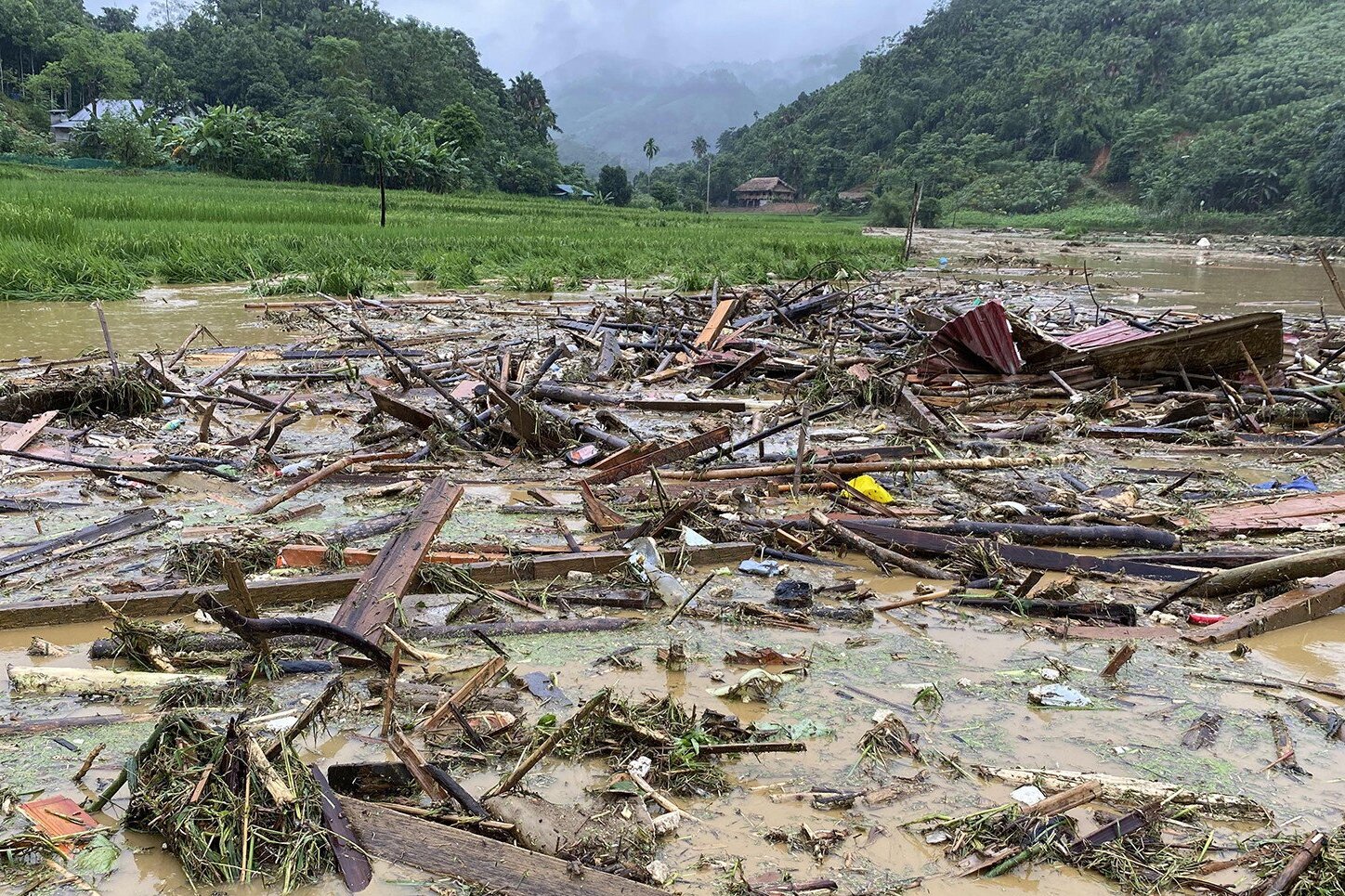 Tan hoang Làng Nủ sau trận lũ quét vùi lấp cả thôn ở Lào Cai