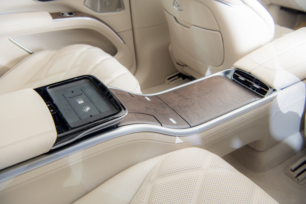 Nội thất Maybach EQS 680 SUV