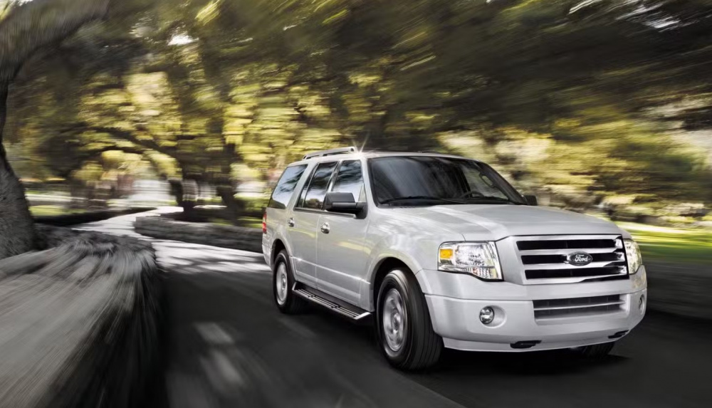 Khám phá 5 thế hệ của mẫu SUV Ford Expedition