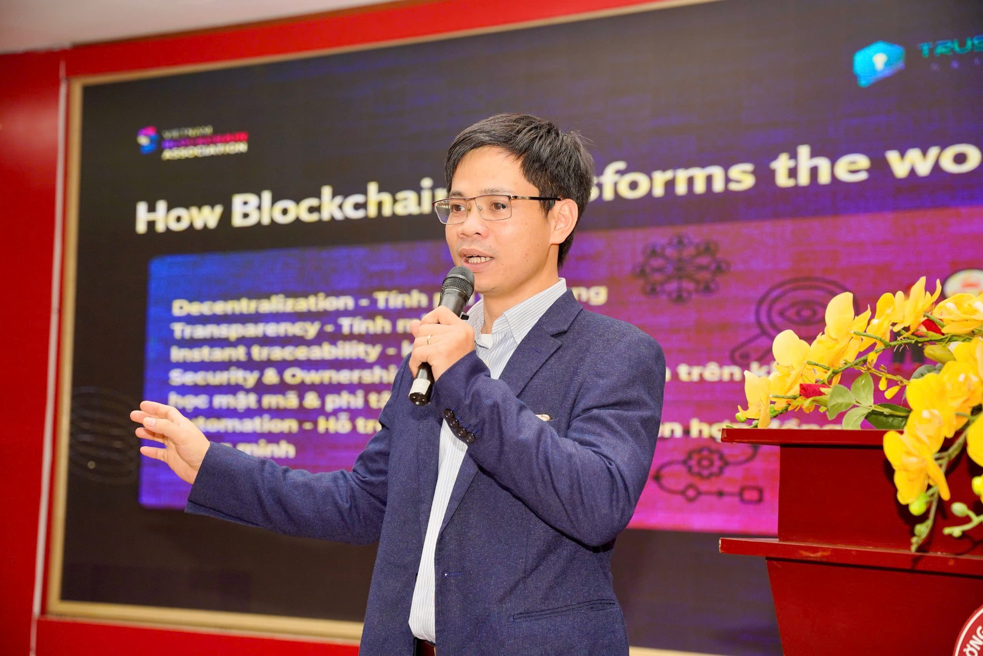 ts-nguyen-trung-thanh-nha-sang-lap-trustkeys-network-khuyen-khich-sinh-vien-nang-cao-kien-thuc-ve-blockchain-va-ai-tiep-can-cac-nganh-nghe-voi-muc-thu-nhap-cao.jpg