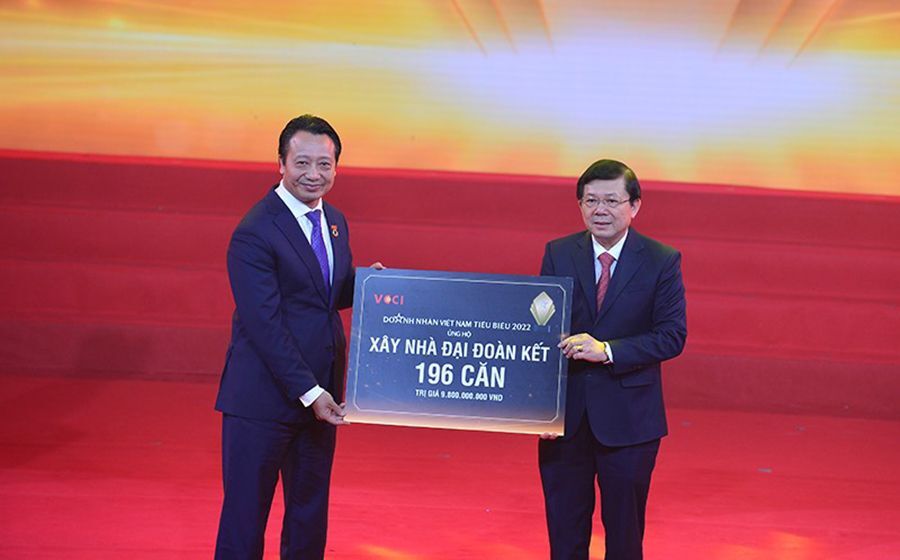 Vinh danh 60 doanh nhân Việt Nam tiêu biểu năm 2022 3