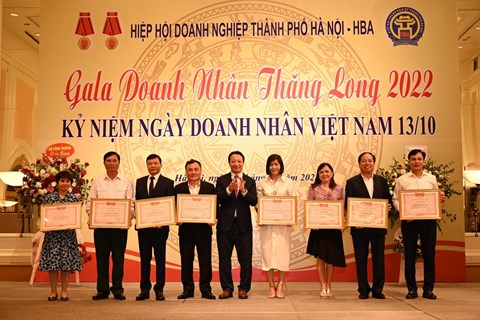 Hiệp hội Doanh nghiệp TP. Hà Nội tôn vinh doanh nghiệp - doanh nhân tiêu biểu Thủ đô