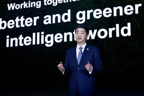 Chủ tịch luân phiên Huawei: "Huawei không sản xuất ôtô, nhưng..."