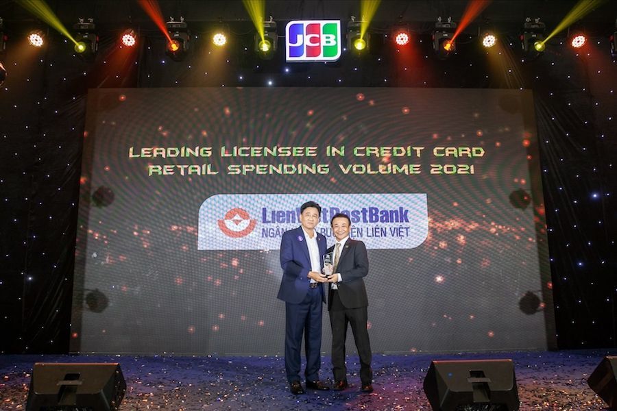 LienVietPostBank được vinh danh 5 hạng mục danh giá của Tổ chức Thẻ quốc tế 2