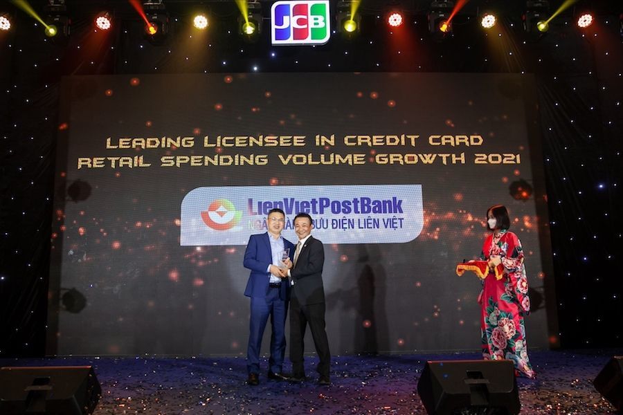 LienVietPostBank được vinh danh 5 hạng mục danh giá của Tổ chức Thẻ quốc tế 3
