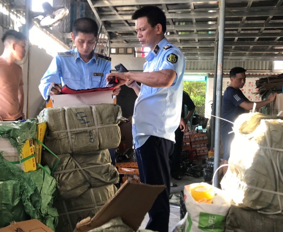 Ngày 17.7.2023, Cục Quản lý thị trường Thái Bình ban hành Quyết định xử phạt vi phạm hành chính đối với vi phạm về đăng ký kinh doanh và vi phạm về nhãn hàng hóa số tiền hơn 21 triệu đồng.