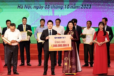 T&T Group ủng hộ 1 tỷ đồng cho Quỹ “Vì người nghèo” thành phố Hà Nội