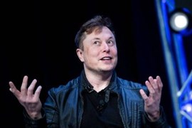 Elon Musk một lần nữa tiến gần đến danh hiệu người giàu nhất thế giới