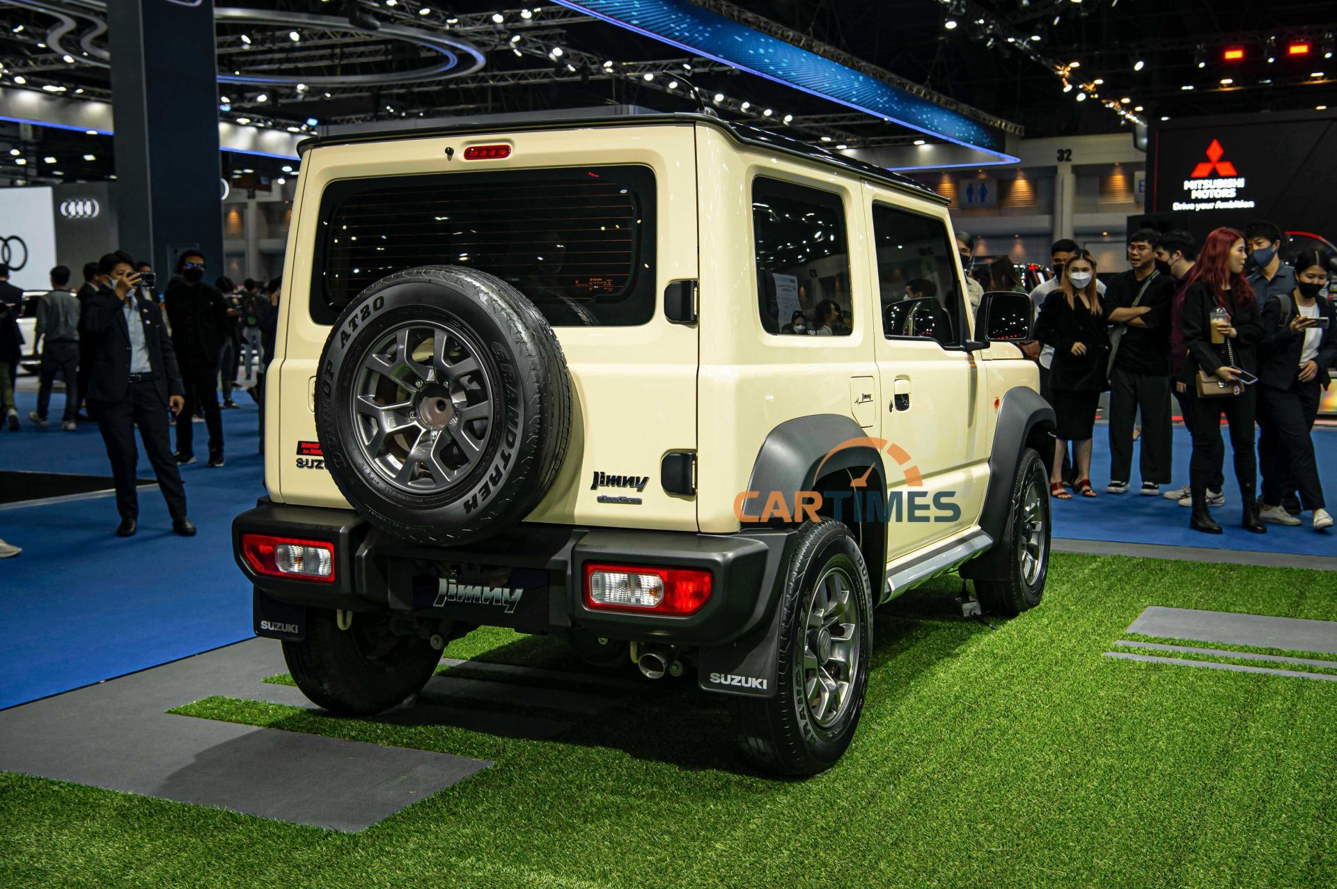 Đuôi xe Suzuki Jimny