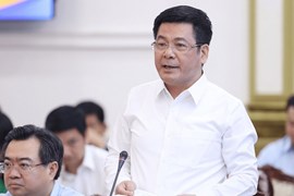 Bộ trưởng Nguyễn Hồng Diên: TP.HCM cần phát huy vai trò trung tâm đầu mối trong chuỗi công nghiệp, thương mại