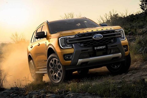 Ford Everest tiếp tục dẫn đầu thị trường SUV hạng D