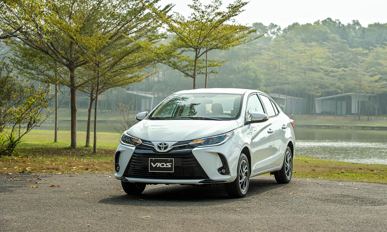 Toyota Vios tăng tốc bám đổi Hyundai Accent trong phân khúc sedan hạng B