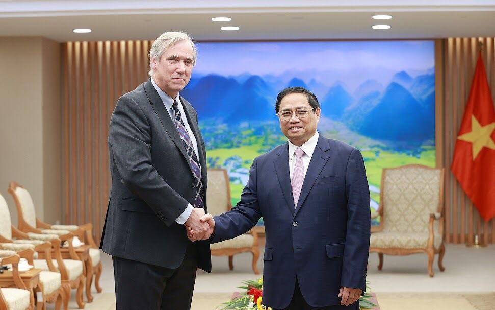 Thủ tướng Phạm Minh Chính chào đón Thượng Nghị sĩ Jeff Merkley dẫn đầu đoàn nghị sĩ Hoa Kỳ thăm và làm việc tại Việt Nam