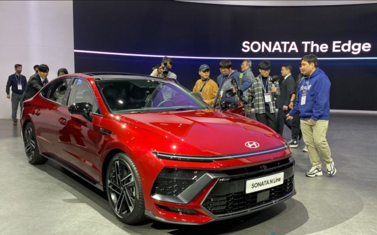  Seoul 2023 : Hyundai Sonata thế hệ mới xuất hiện với thiết kế sắc sảo 5