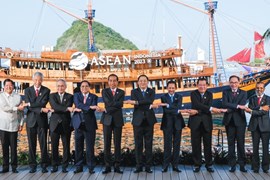 Hội nghị Cấp cao ASEAN lần thứ 42 chính thức khai mạc