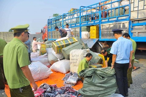 Hơn 3.387 tỷ thu nộp ngân sách nhà nước từ các vụ buôn lậu và gian lận thương mại