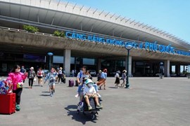 Kiên Giang kiến nghị sớm nâng cấp Cảng hàng không Phú Quốc