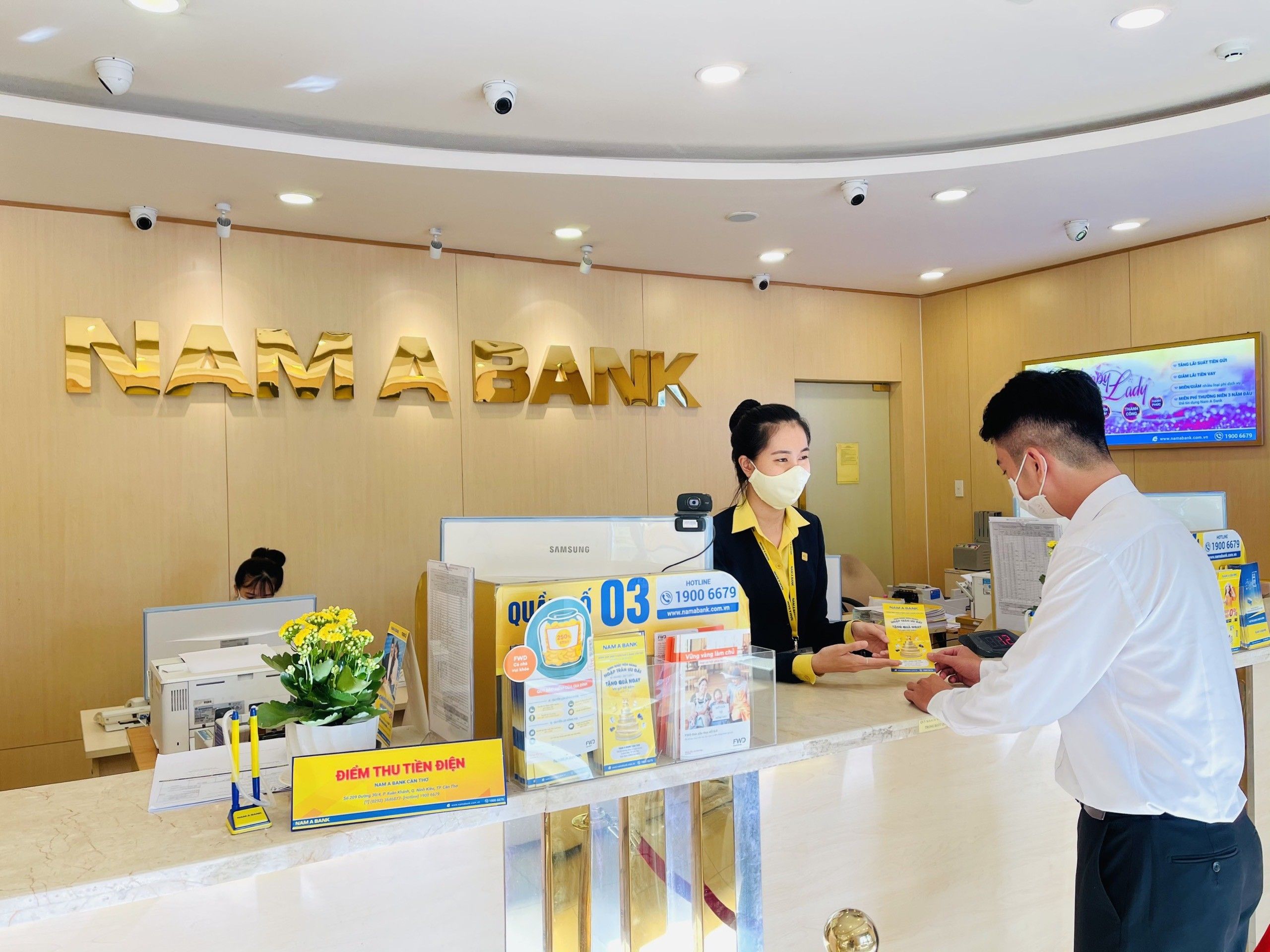 vietcapital-bank-baoviet-bank-va-ocb-tang-truong-tin-dung-vuot-tran-cho-phep--n1.jpg