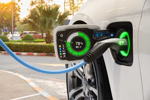 Đến 2025, xe điện sẽ giúp thế giới tiết kiệm gần 900.000 thùng dầu mỗi ngày