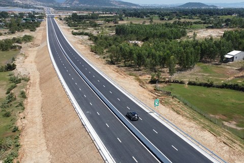 Khánh thành 2 dự án thành phần cao tốc Bắc - Nam đi qua Khánh Hòa và Bình Thuận