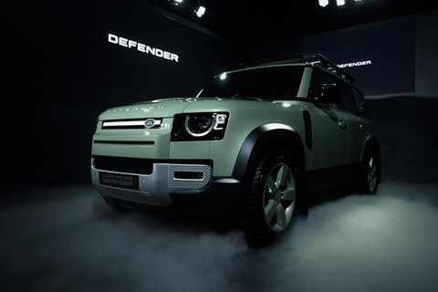 Land Rover trình làng Defender bản kỉ niệm 75 năm tại Việt Nam