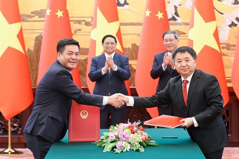 Việt Nam - Trung Quốc ký thỏa thuận hợp tác về lĩnh vực quản lý thị trường