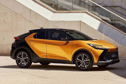 Toyota C-HR 2024 chính thức trình làng, SUV thiết kế thể thao