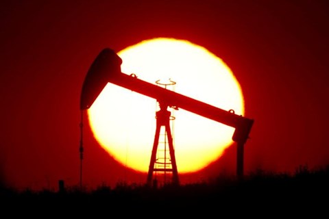 Giá dầu thô 5/6: Bật tăng mạnh, Saudi Arabia sẽ giảm thêm gần 10% tổng sản lượng khai thác từ tháng 7